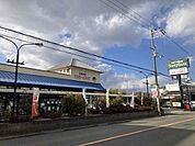 サンプラザ誉田店 徒歩9分。 690m