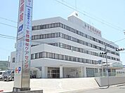 医療法人生登会寺元記念病院 徒歩12分。 890m