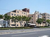 医療法人ラポール会青山病院 徒歩17分。 1300m