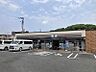 周辺：セブンイレブン藤井寺国府1丁目店 徒歩10分。 750m