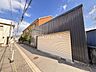 駐車場：シャッター付ガレージ♪(車種制限あり)大切なお車の保管にできて安心です♪二輪車やスポーツバイクの保管場所にもいいですね♪