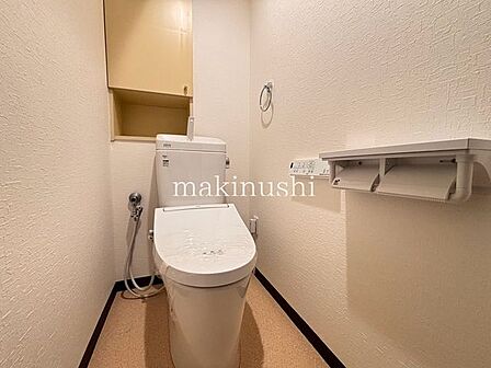 2026年8月にトイレリフォーム済み!水回りもすべてぴかぴかです♪引っ越し後にもすぐに、綺麗なトイレが気持ち良く使えます♪