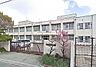 周辺：堺市立登美丘中学校 徒歩20分。 1530m
