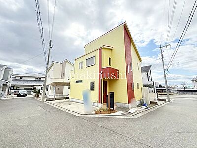 外観:■駐車3台可能です■室内リフォーム完了しました(キッチン新調、ユニットバス新調、トイレ新調、洗面化粧台新調、全室クロス貼替、ハウスクリーニング等)■オール電化住宅です■ご見学可能となっております■ 外観:■駐車3台可能です■室内リフォーム完了しました(キッチン新調、ユニットバス新調、トイレ新調、洗面化粧台新調、全室クロス貼替、ハウスクリーニング等)■オール電化住宅です■ご見学可能となっております■