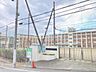 周辺：柏原市立旭ケ丘小学校 徒歩7分。 560m