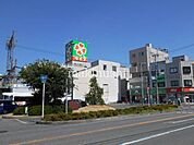 ライフ国分店 徒歩16分。 1210m