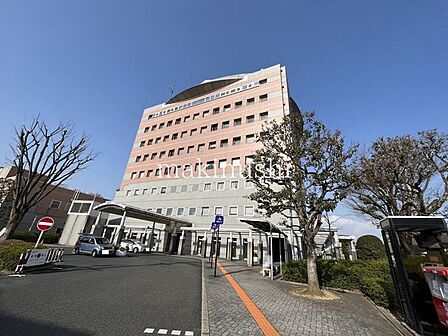 河内長野市役所 徒歩12分。 890m