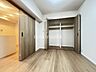 洋室：洋室にはクローゼットがあり、お洋服が整理できてお部屋が広く使えます♪