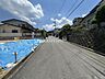 外観：前道は幅員が約6.1ｍありますので、駐車が苦手な方でも安心です♪