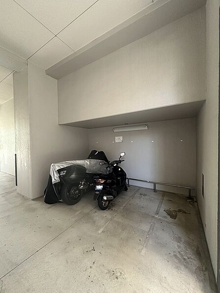 バイク置場
