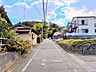 その他：【南東側 前面道路】幅員約5mの前面道路です。車がすれ違える道幅です。車1台とベビーカーですれ違っても余裕のある道幅は安心ですね。