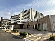 2010年築、14階建てのマンションです。