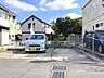 駐車場：駐車場：舗装された駐車場です。2台停めていただくことができます。