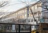 周辺：八王子市立　長房中学校教育目標「強く　正しく　美しく」～健康で心豊かな人間形成をめざして～・自らきたえ　向上をめざす人・正しさをつらぬく勇気と責任のある人・思いやりをもち　協力でき 900m