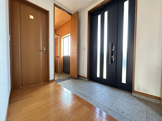 玄関 沼津市我入道一本松町