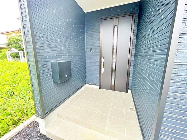 玄関を拡大表示