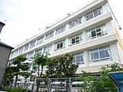 小学校「広島市立牛田小学校まで303ｍ」