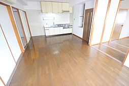 パールマンション東観音 5階3LDKのリビング/ダイニング