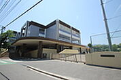 小学校「廿日市市立地御前小学校まで568ｍ」