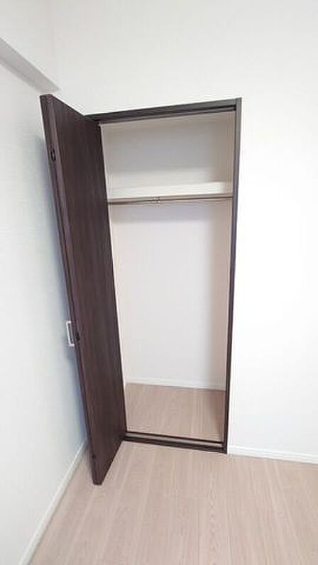 各部屋に収納が充実しており、整理整頓がしやすい設計です。