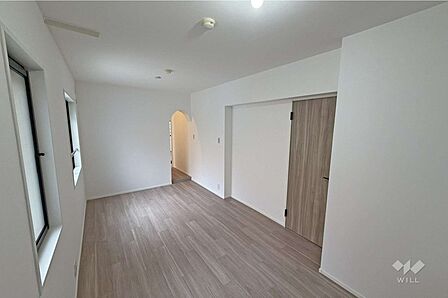 洋室約10.4帖広々としたお部屋です。