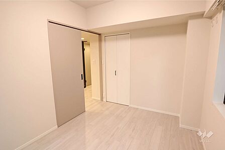 洋室約6帖クローゼット付きです。