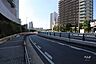 その他：敷地南東側の前面道路
