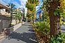 その他：敷地南東側の前面道路（南西側から）