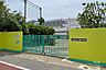 周辺：六郷中学校[公立]の外観