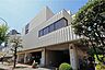 周辺：目黒本町図書館の外観