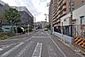 その他：敷地南側の前面道路(東側から)