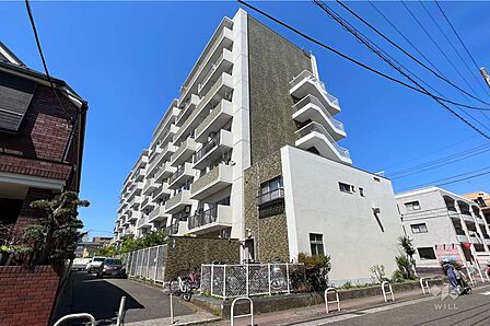 経堂セントラルマンションの外観(南東側から)