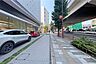 その他：敷地北西側の前面道路（北東側から）