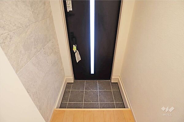 玄関を拡大表示