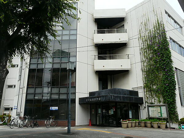 画像19:横浜市金沢区役所（581m）