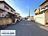 外観：前面道路含む現地写真