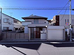 物件画像 4台駐車可能、暮らしに余裕が生まれるゆとりある住まい