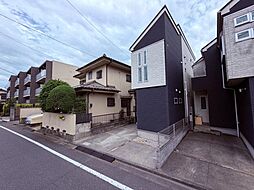 物件画像 吹き抜けが生む開放感と光あふれるLDK空間の住まい