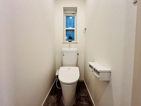 トイレを拡大表示