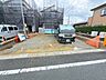 外観：前面道路含む現地写真