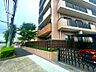外観：閑静な住宅街にある７階建てマンション！すぐ近くに大通り、由木中央小学校(徒歩５分)由木中学校(徒歩４分)、クリエイト徒歩５分と生活環境の良い地域です！