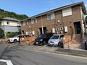 落ち着いた雰囲気の外観