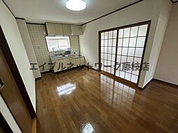居間