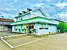 周辺：ファミリーマート 泉館六丁目店 243m