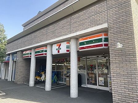 セブンイレブン仙台広瀬町店 240m