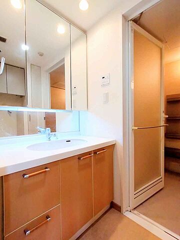 洗面 フォリアージュ 5階/-