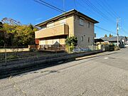 近隣の建物との距離もある程度離れているのでかなり開放感がございます！