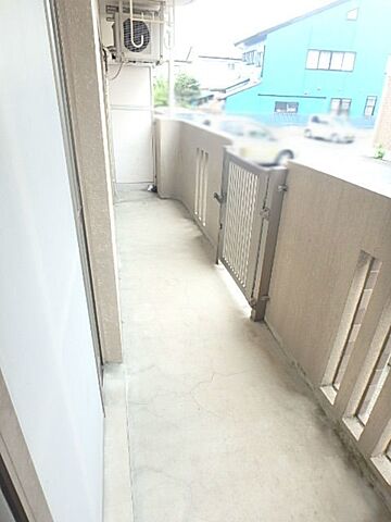 バルコニー