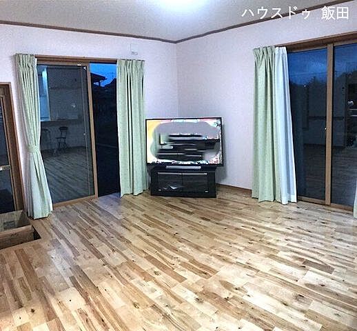 リビング/ダイニング 飯田市白山通り1丁目