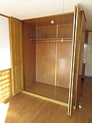 備付けの大きなクローゼット